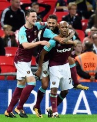  托特纳姆热刺主场失误连连负于西汉姆联