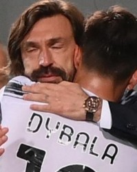  那不勒斯防线失误频出主场惨遭萨索洛逼平  